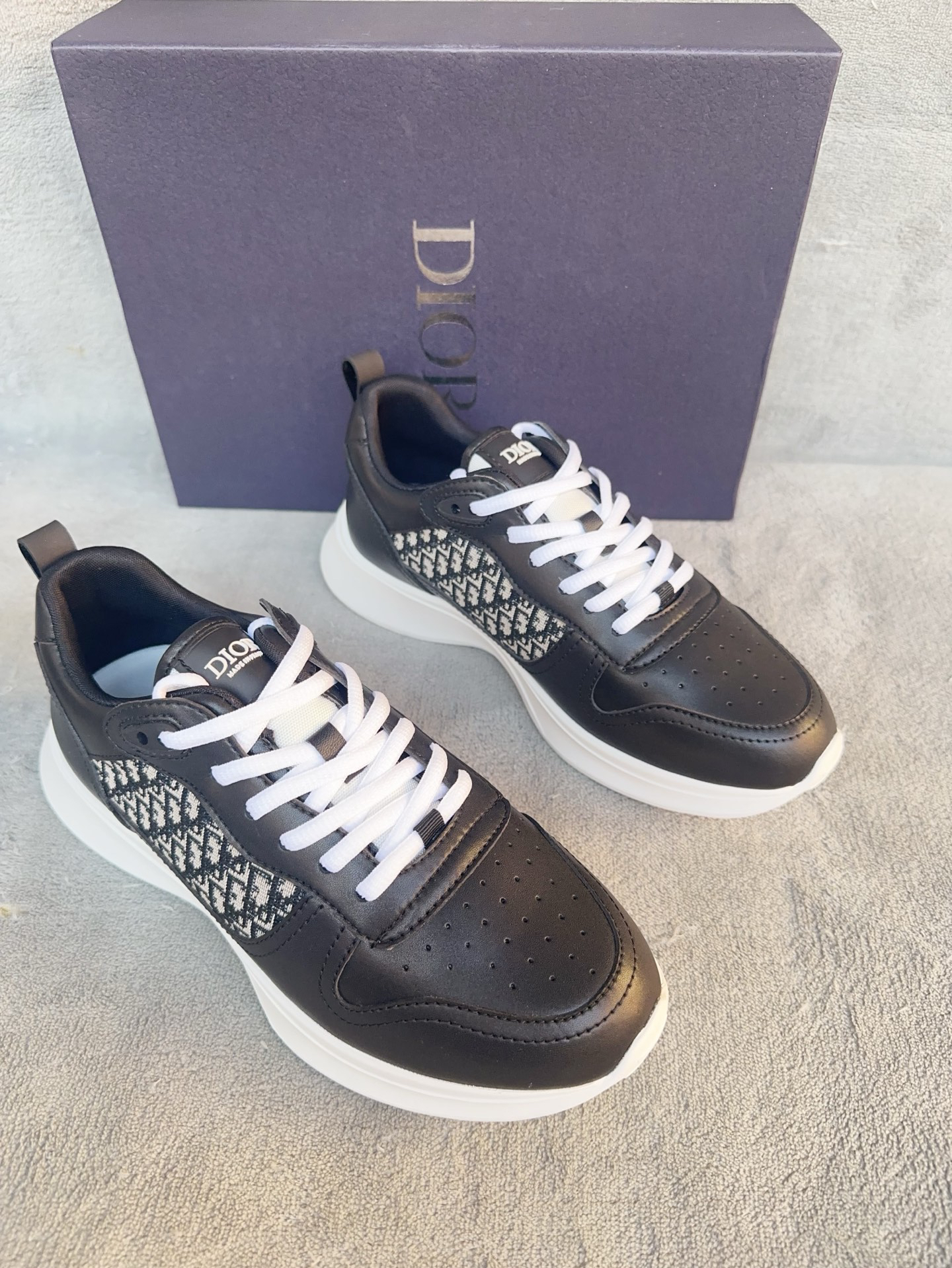 Dior Sneakers-225