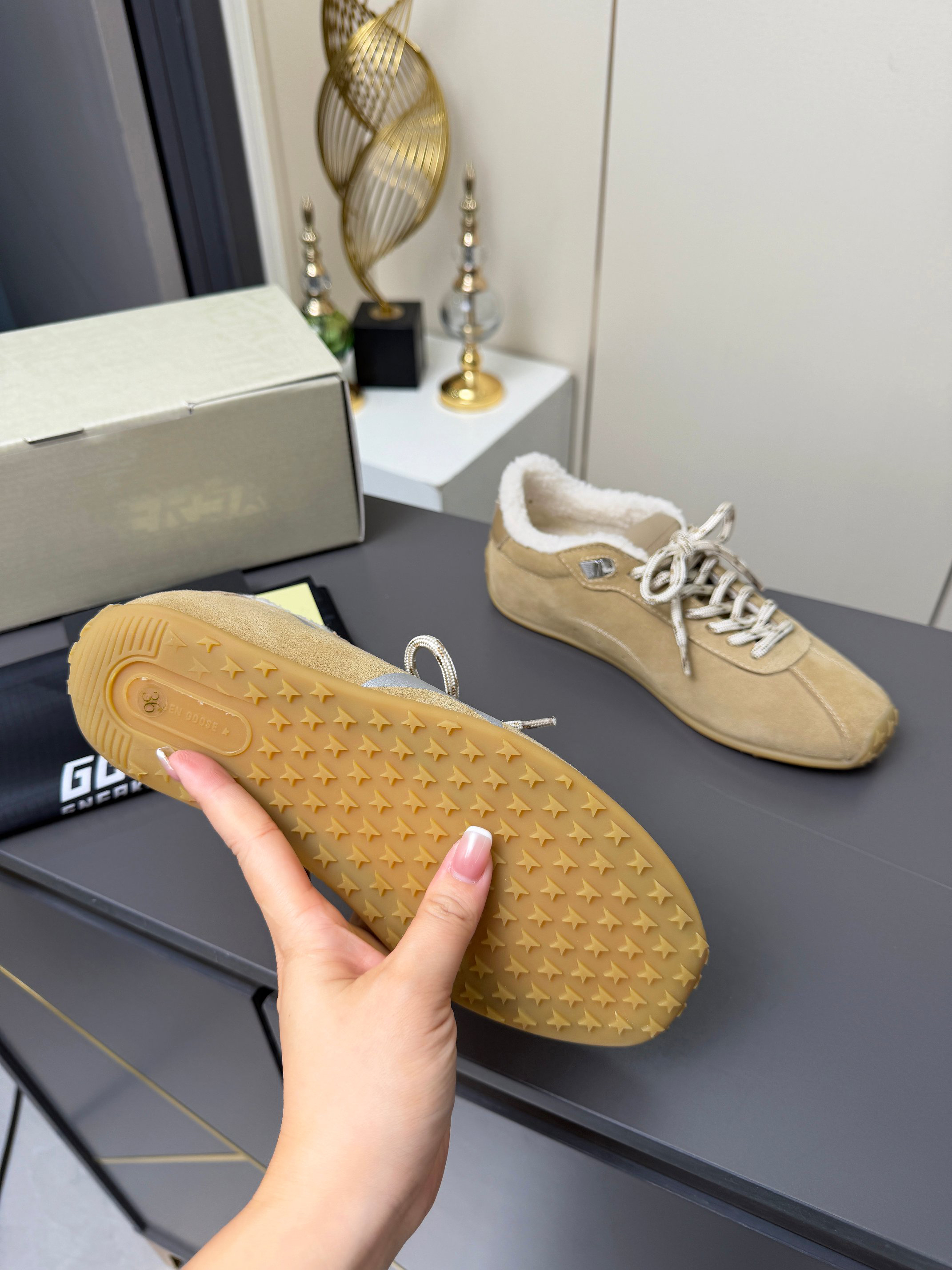 Golden Goose Sneakers-27