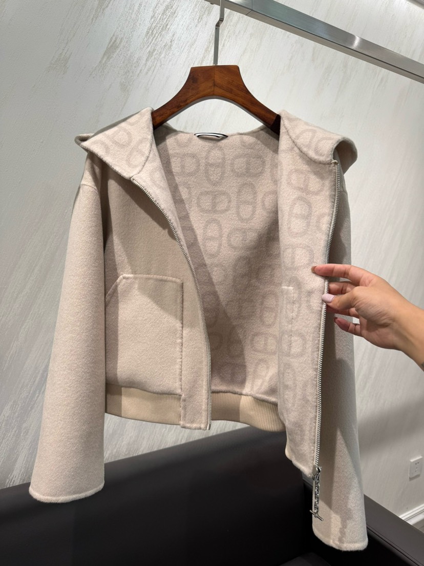 Hermes Clothing-324