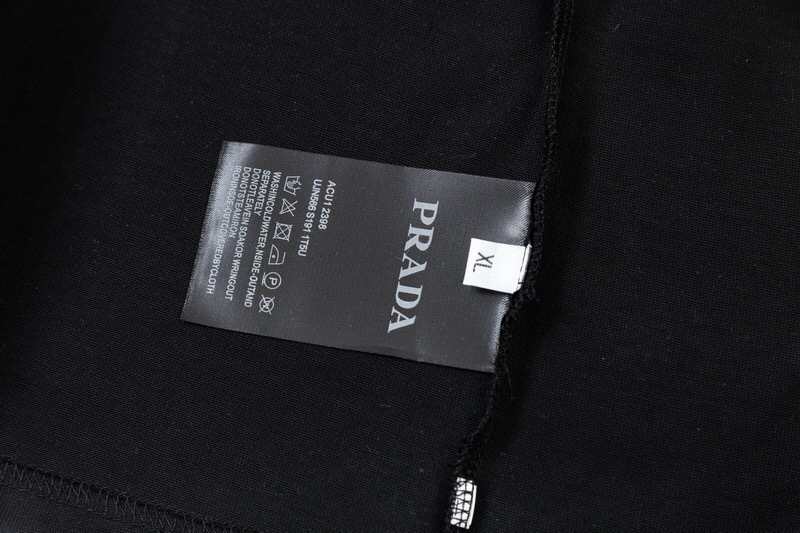 Prada clothing-32