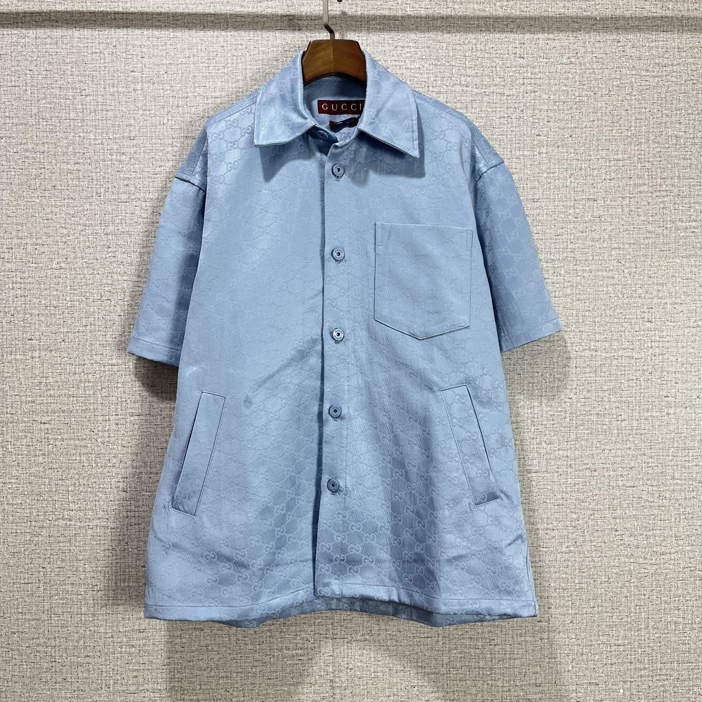 Gucci Clothing-113