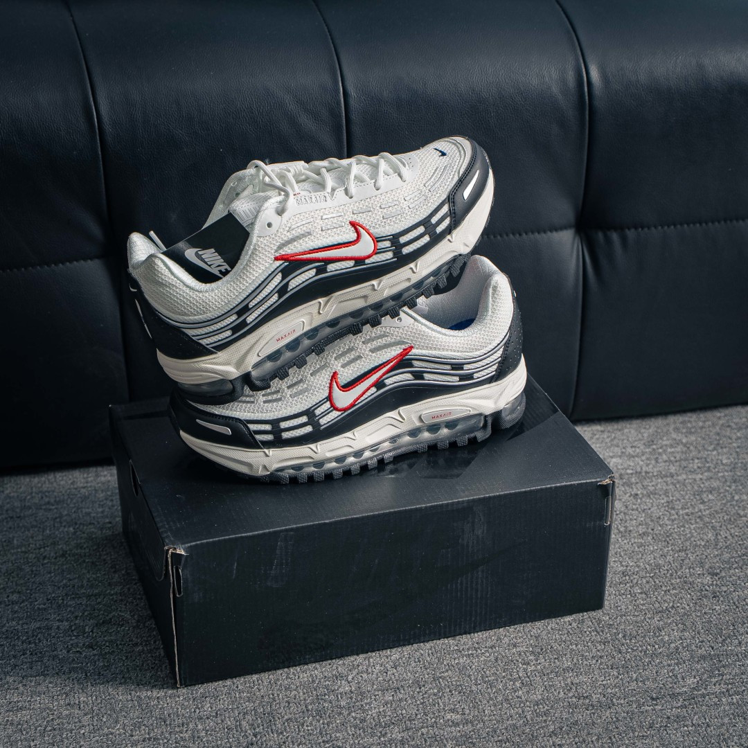 Nike Sneakers-123