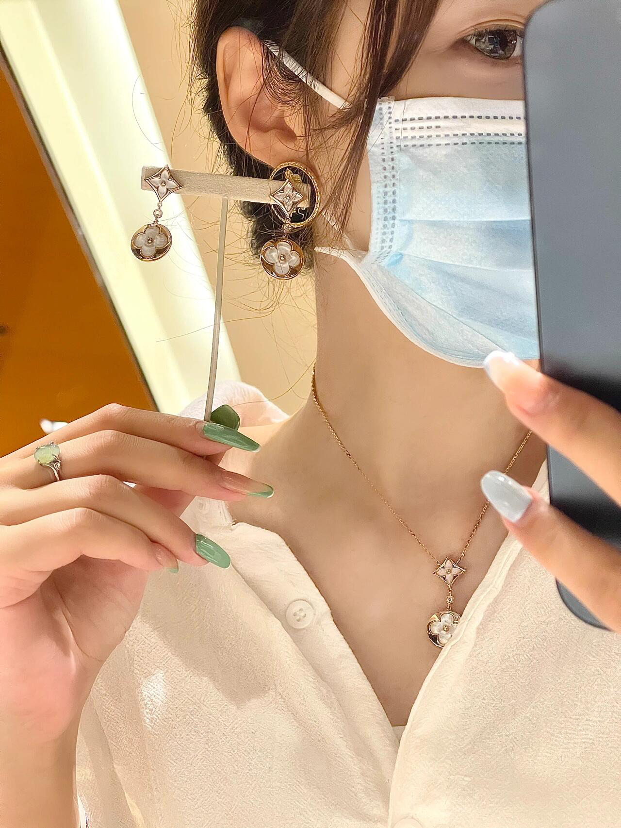LV earrings-40