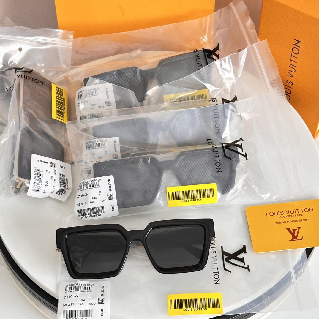LV glasses-2