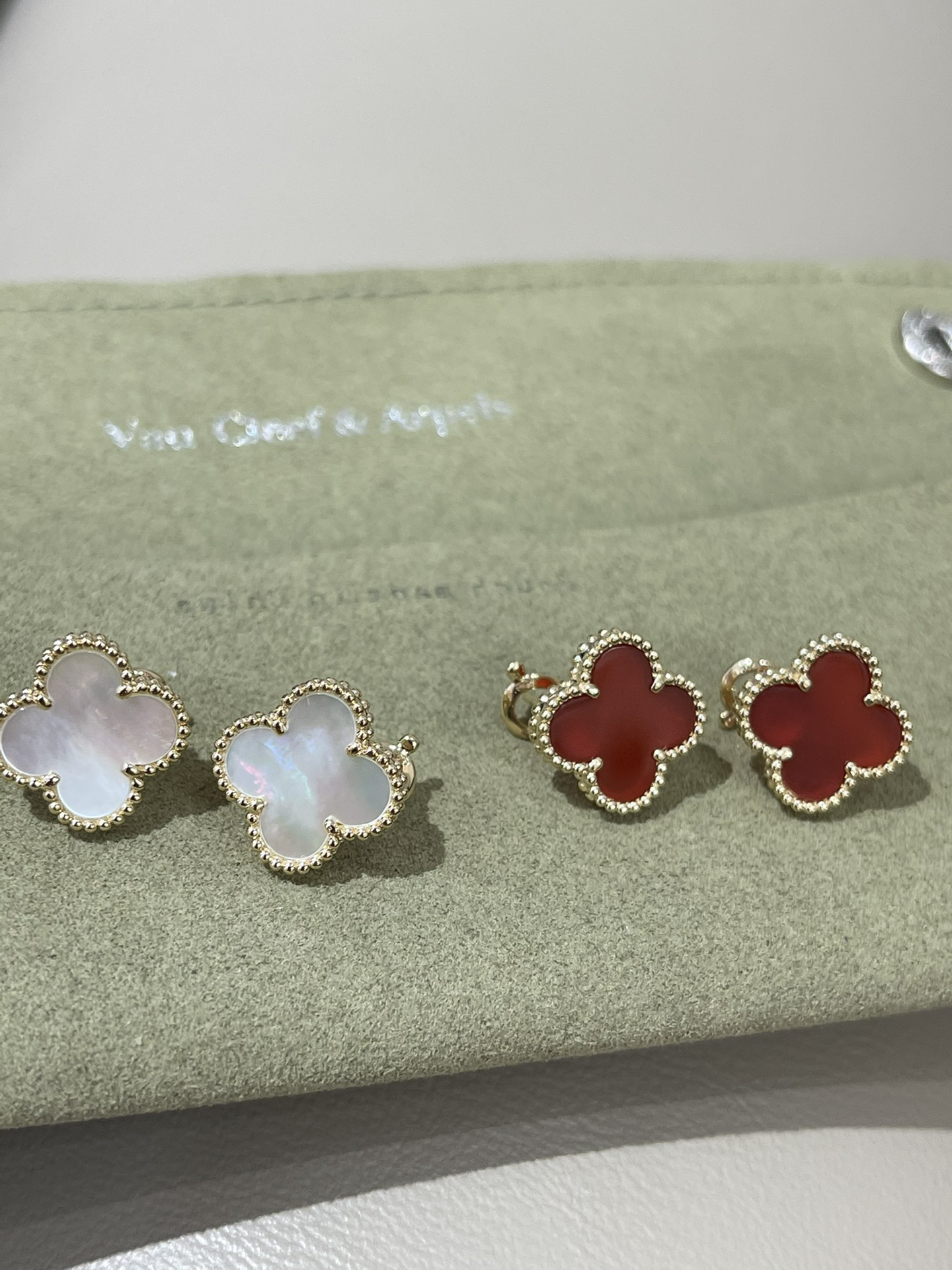Van Cleef & Arpels earring-65