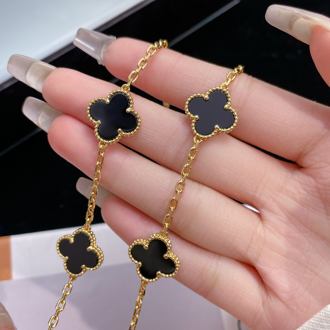 Van Cleef & Arpels necklace-117