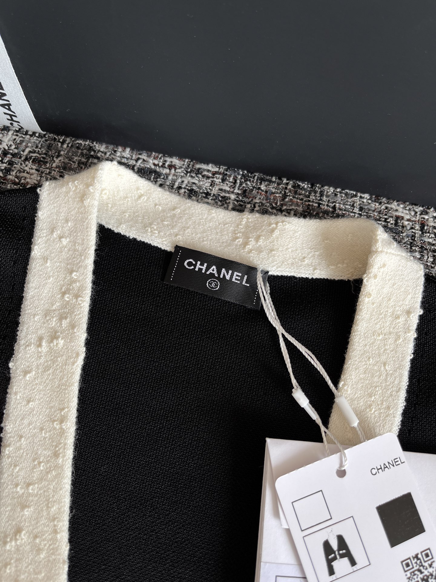Chanel Clothing-54