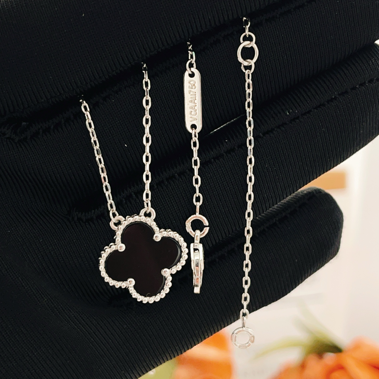 Van Cleef & Arpels necklace-75