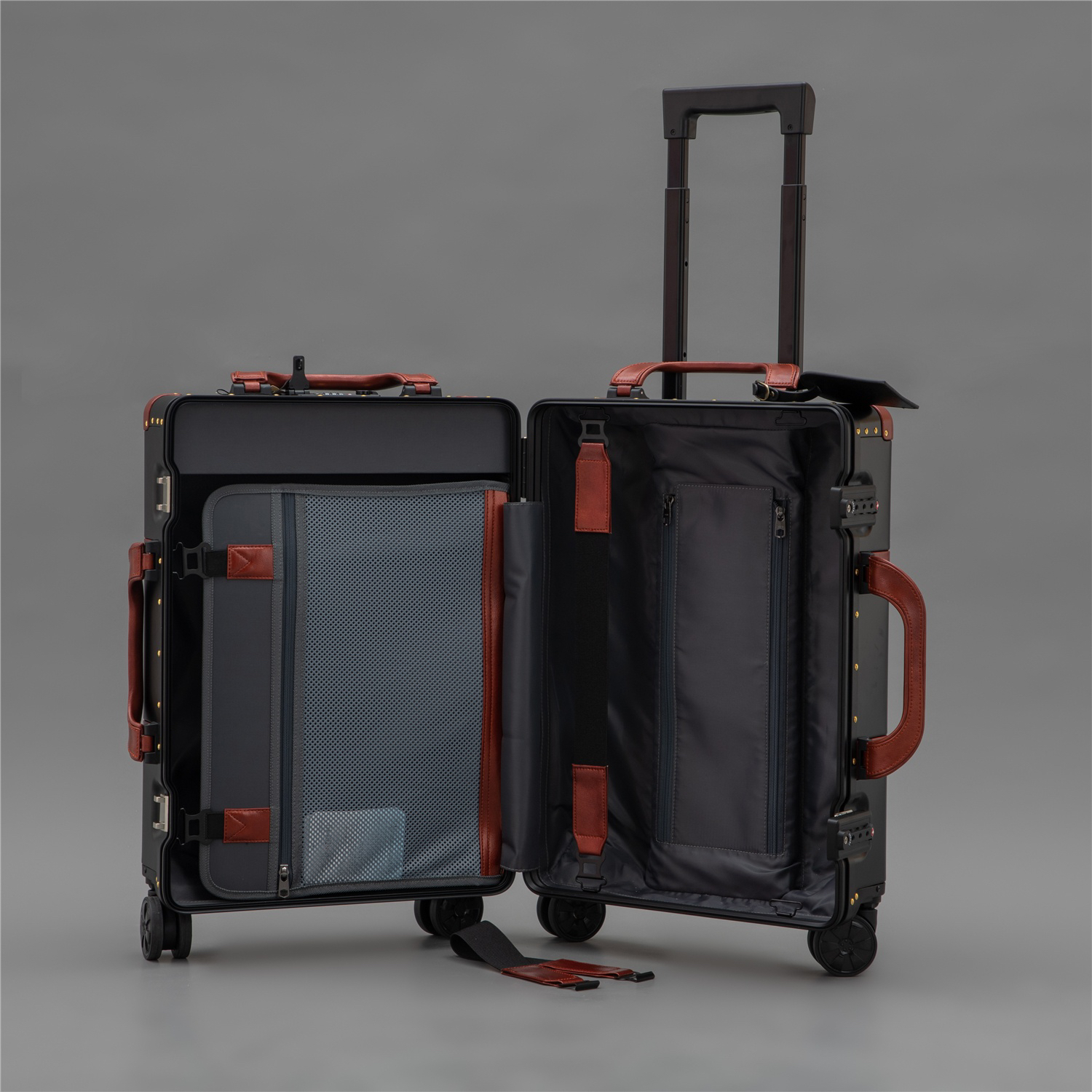 Gucci luggage-13