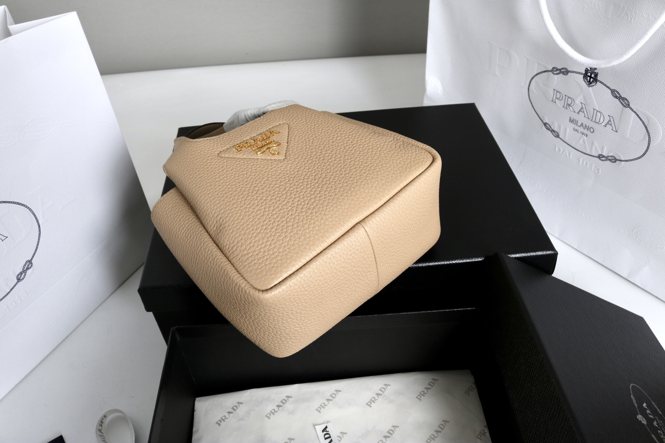 Prada Hot New Product-56