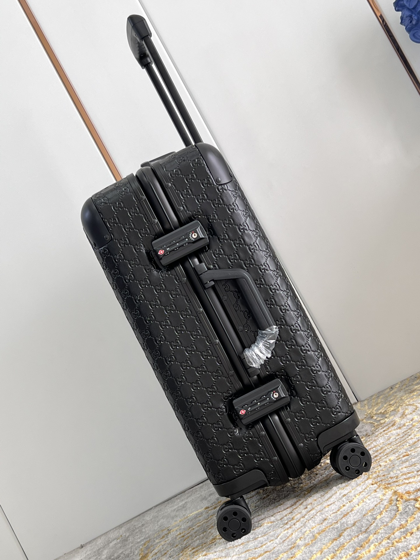 Gucci luggage-19