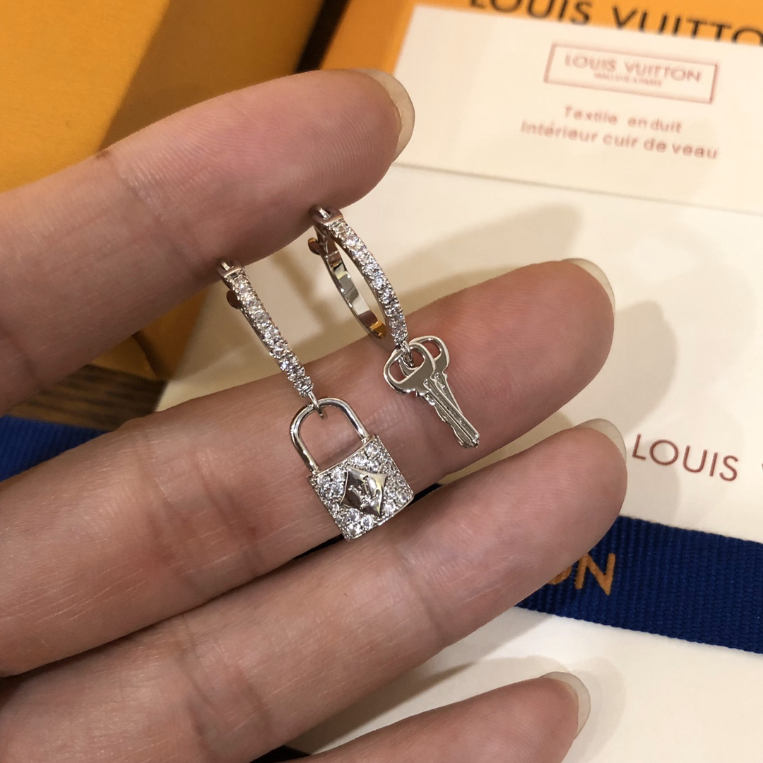 LV earrings-19