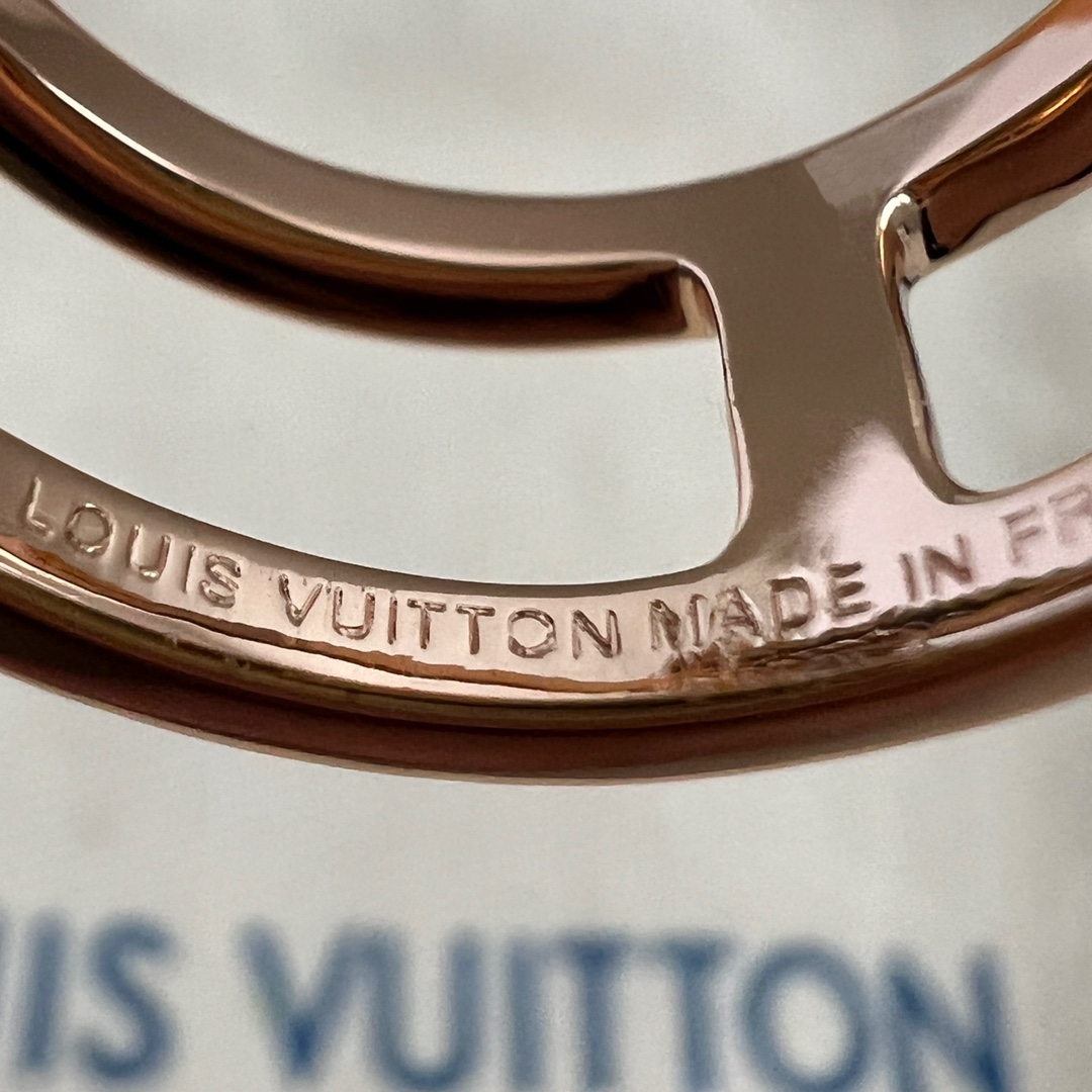 LV ring-32