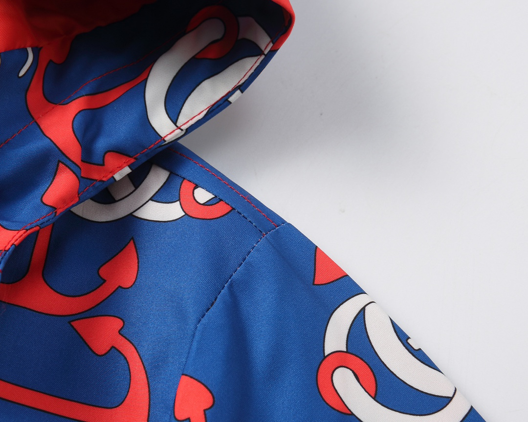 Gucci Clothing-318