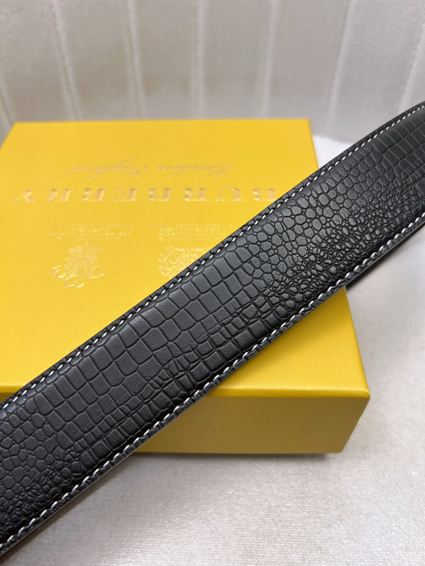 Burberry belt-82