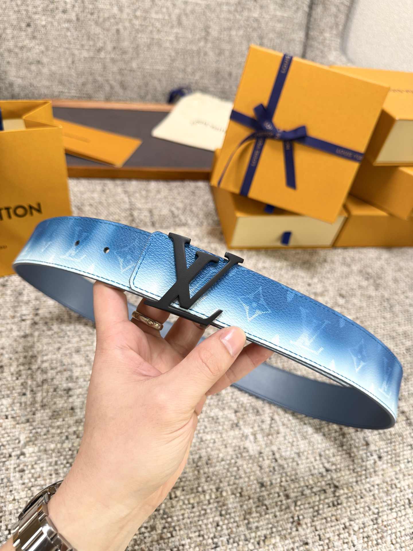 Lv belt-107