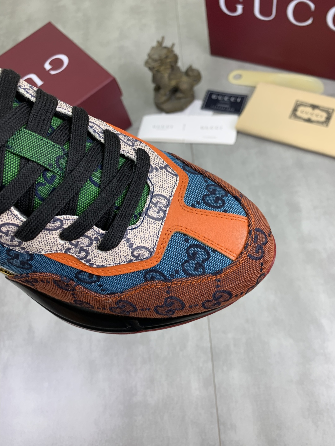 Gucci Sneakers-141