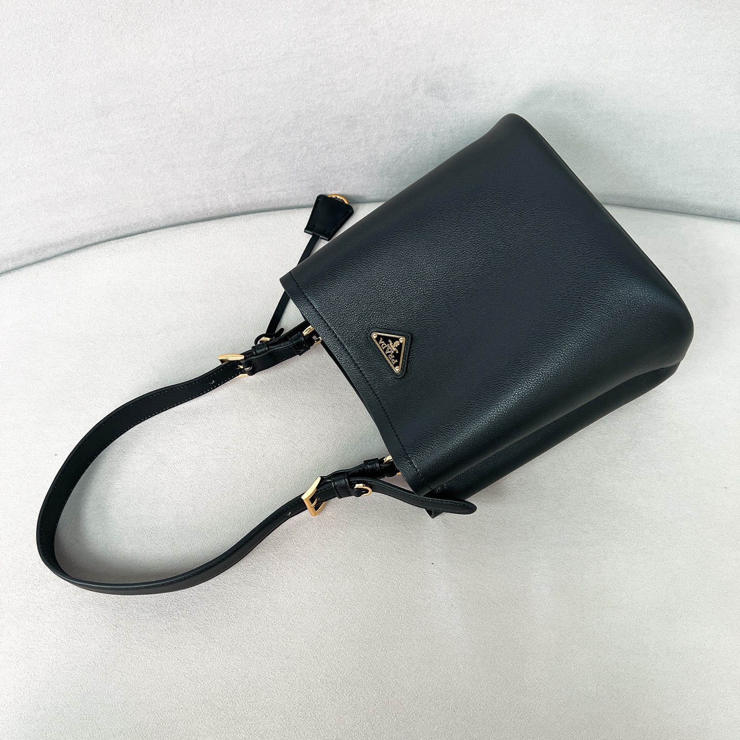 Prada Hot New Product-9