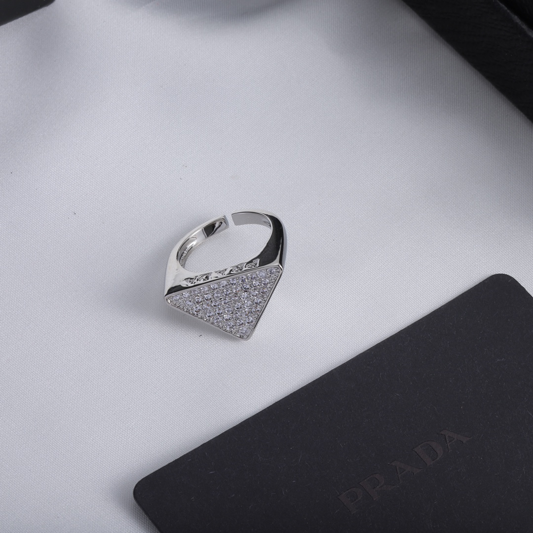 Prada ring-3