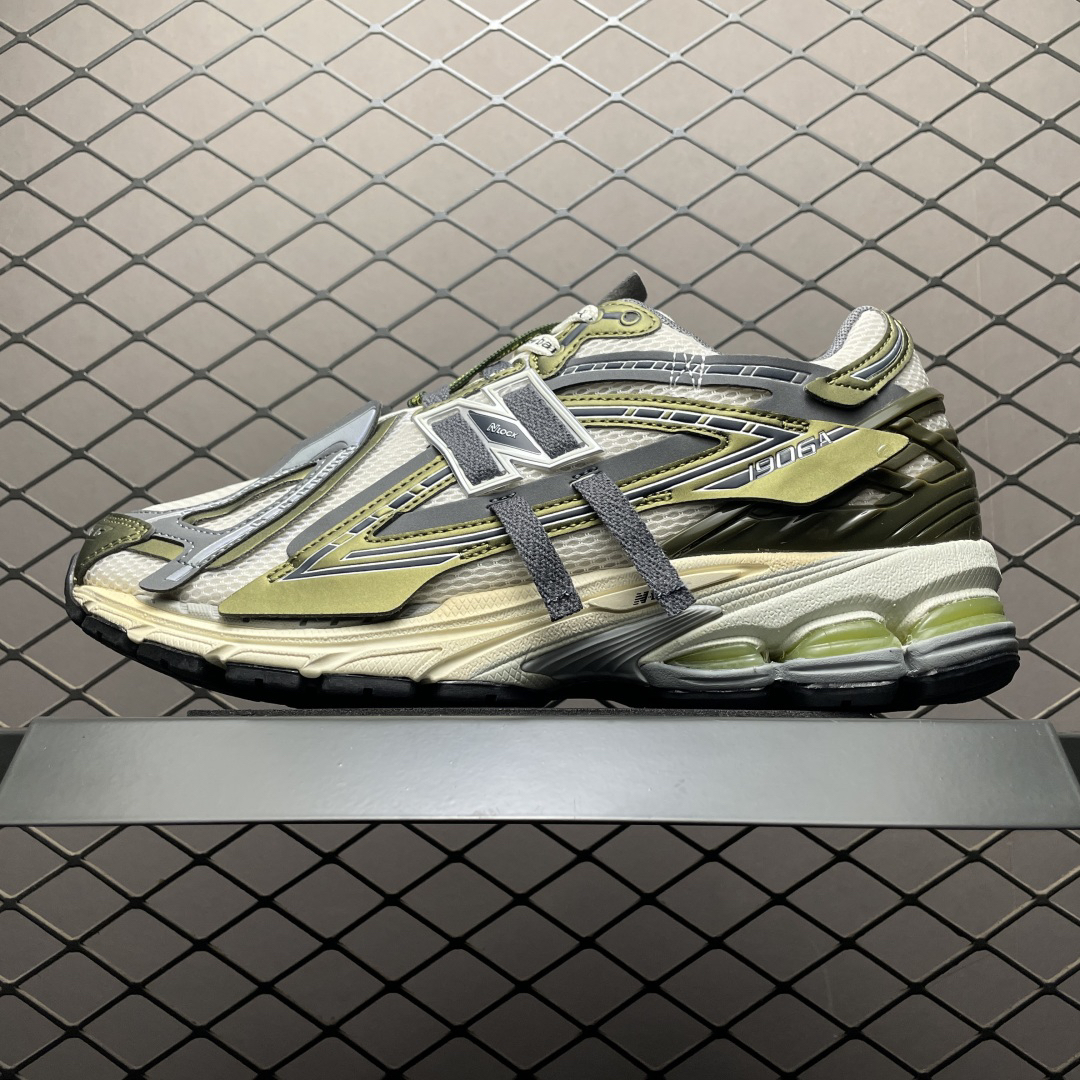 New Balance Sneakers-89