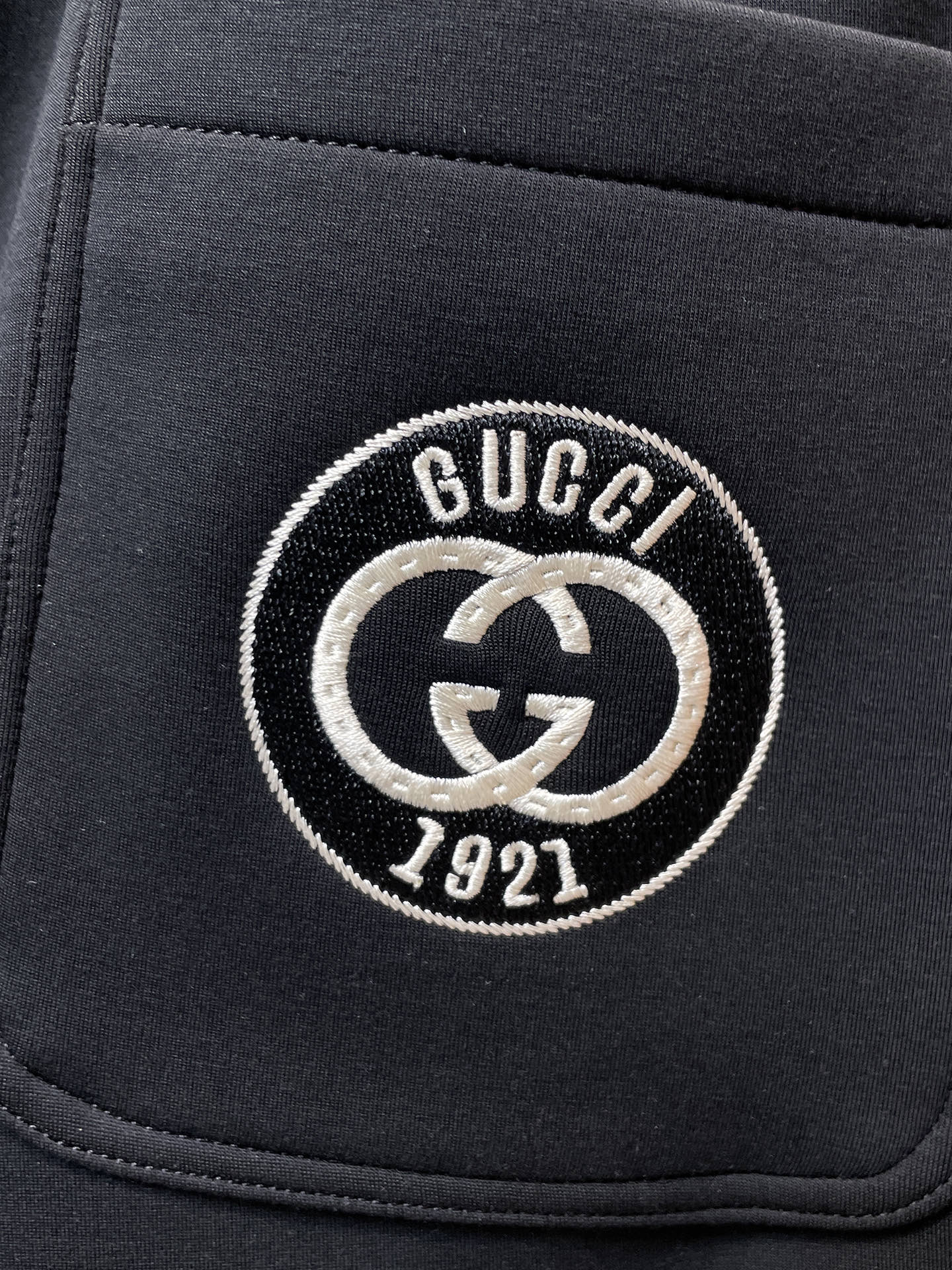Gucci clothing-99