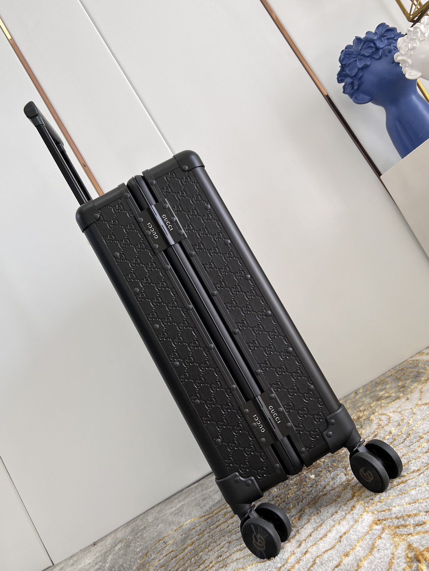 Gucci luggage-20