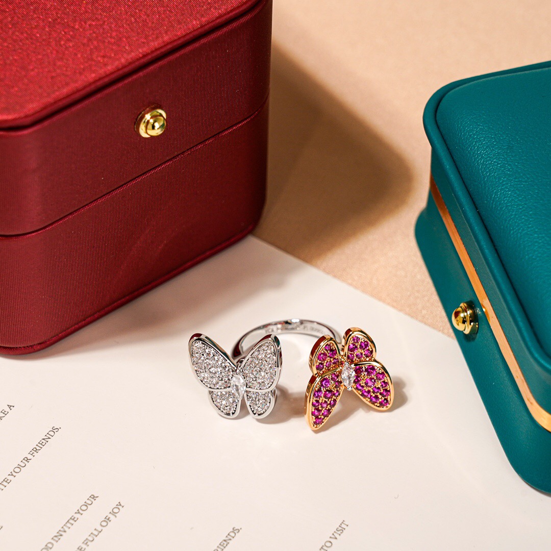 Van Cleef & Arpels ring-71