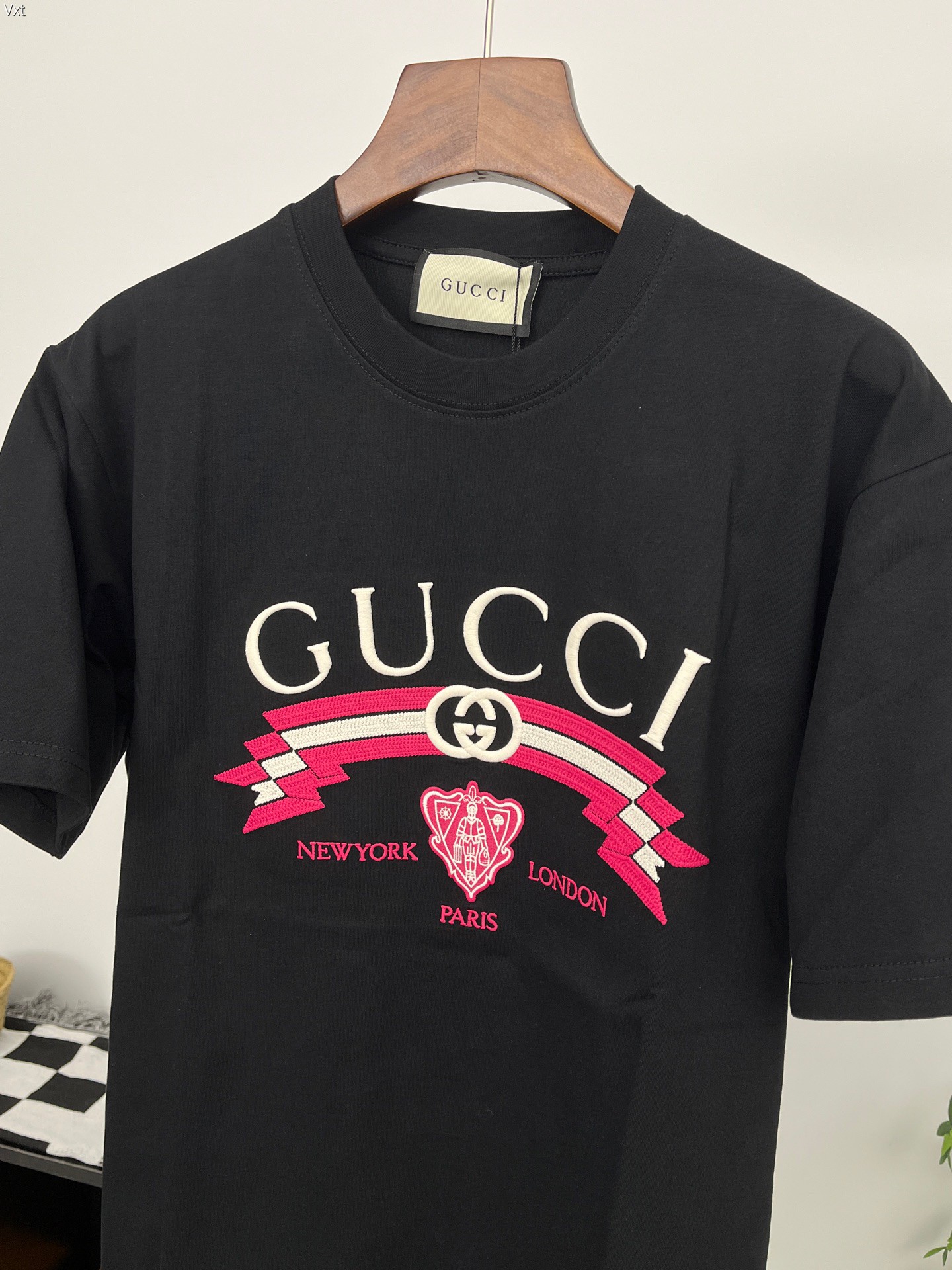 Gucci clothing-29