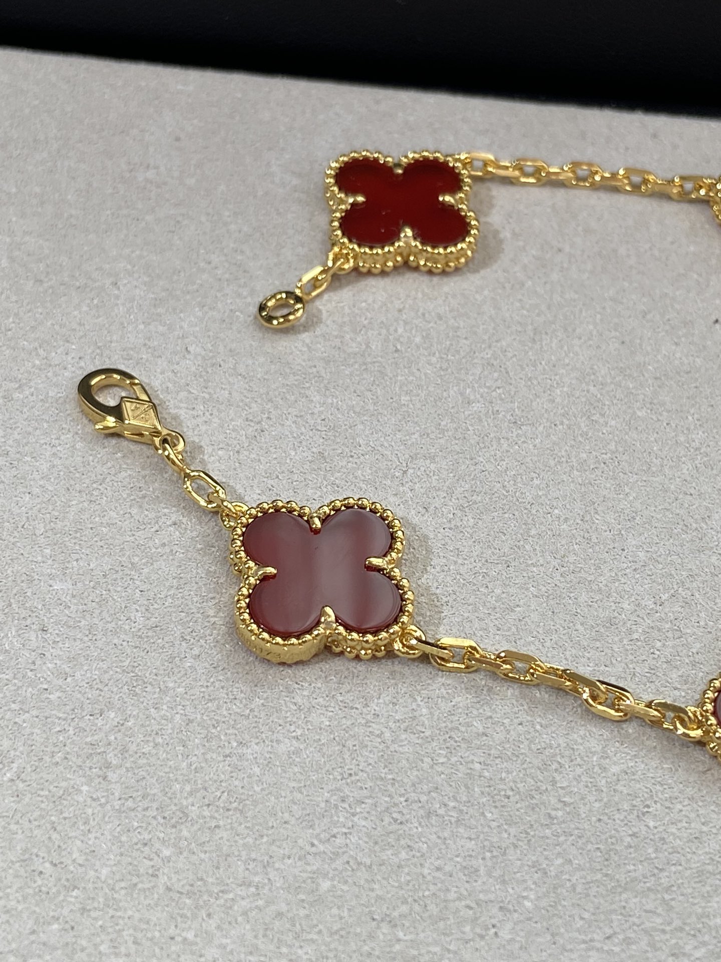 Van Cleef & Arpels Bracelet-115