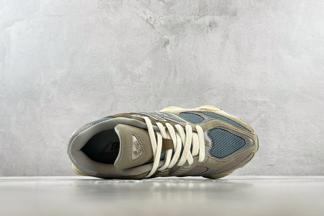 New Balance Sneakers-71