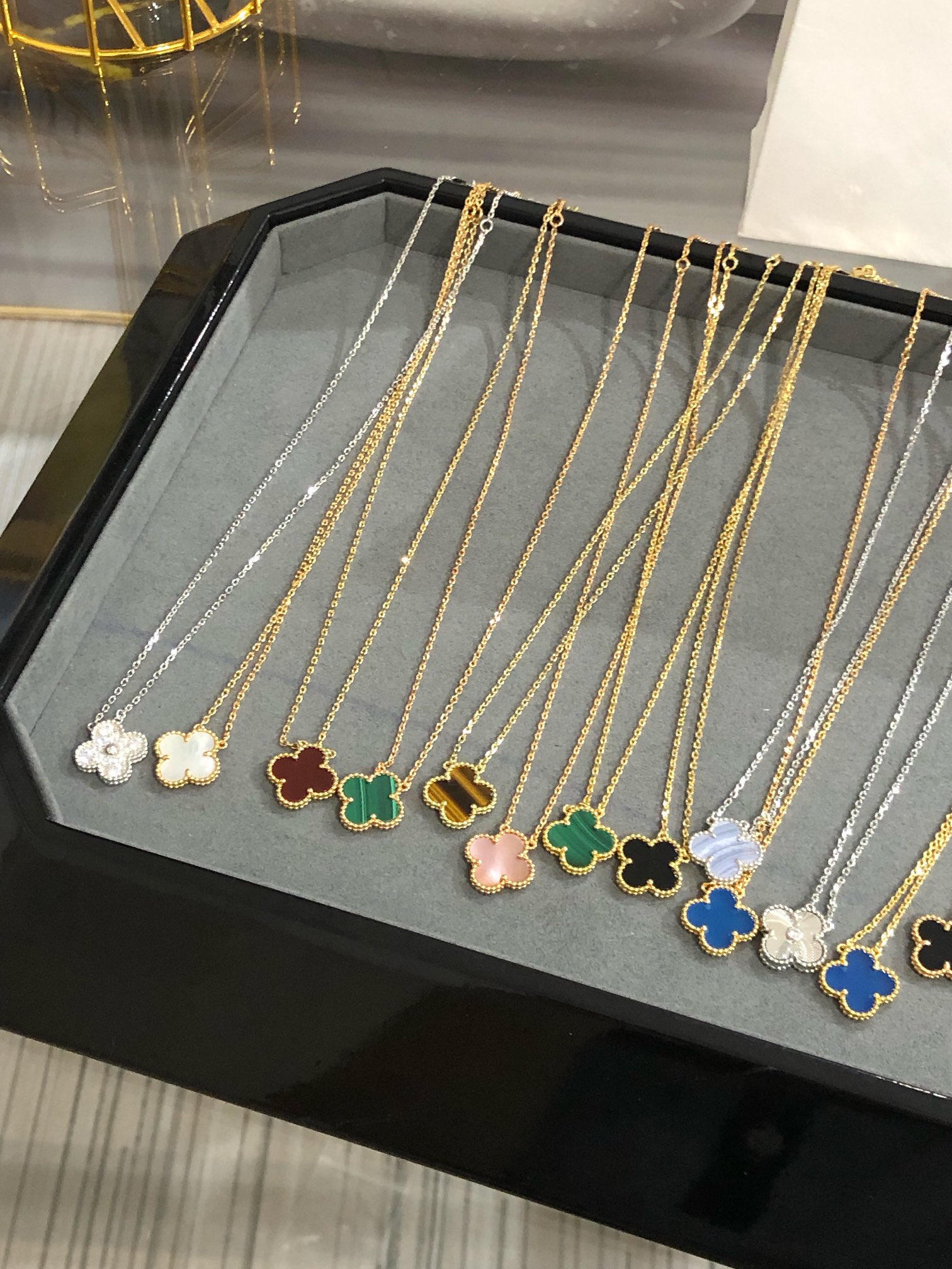 Van Cleef & Arpels necklace-96