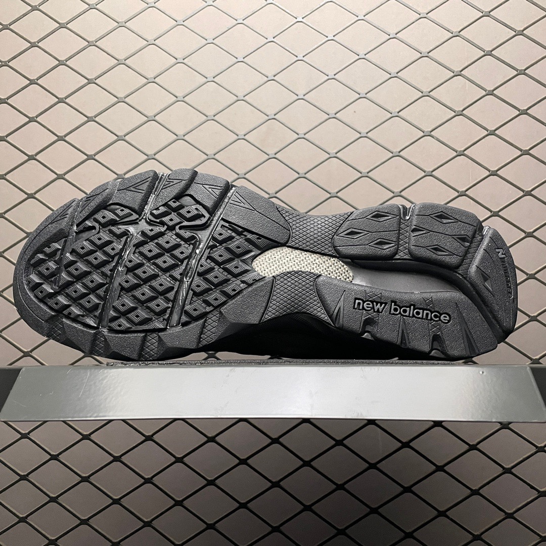 New Balance Sneakers-101