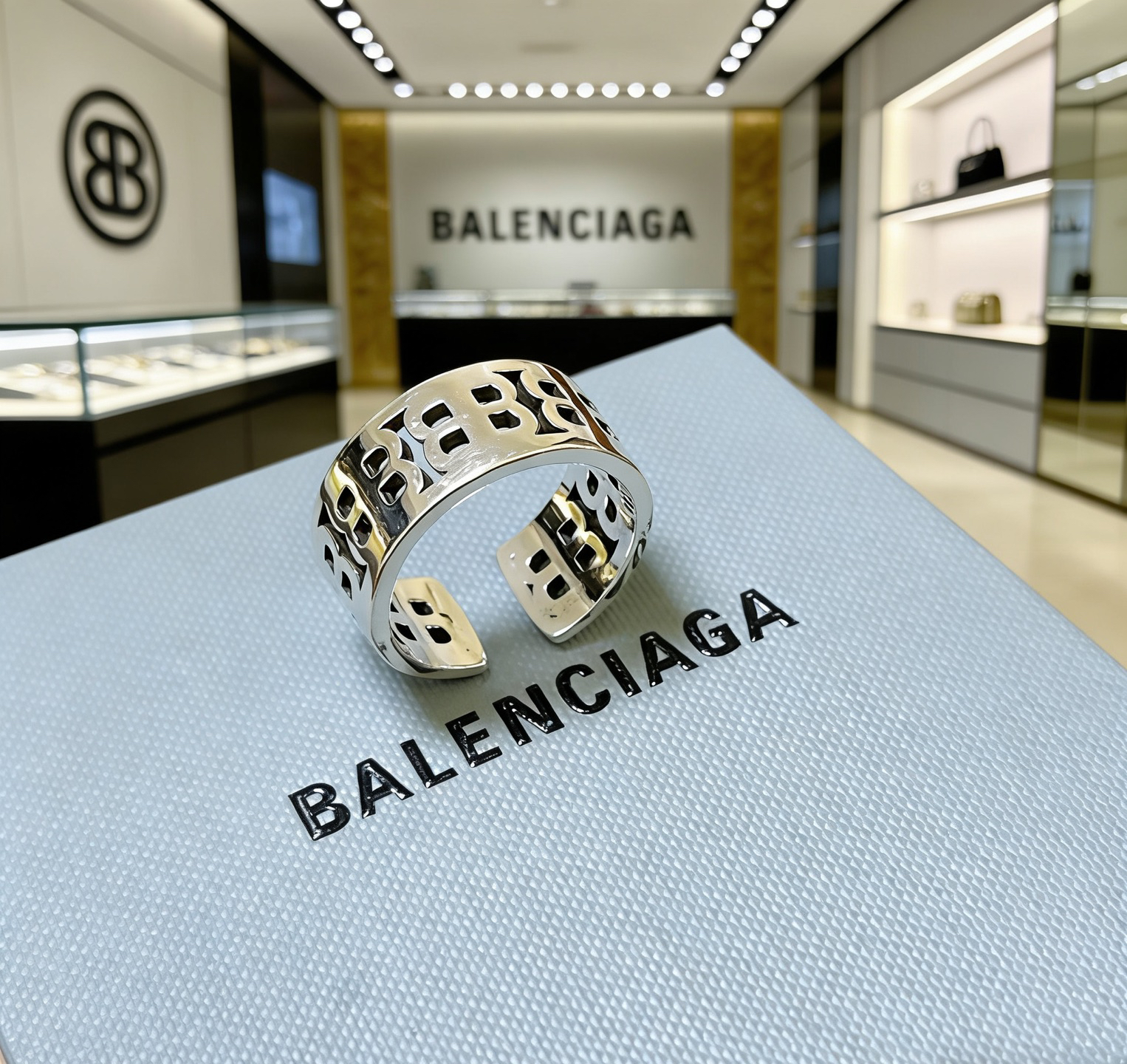 Balenciaga ring-38