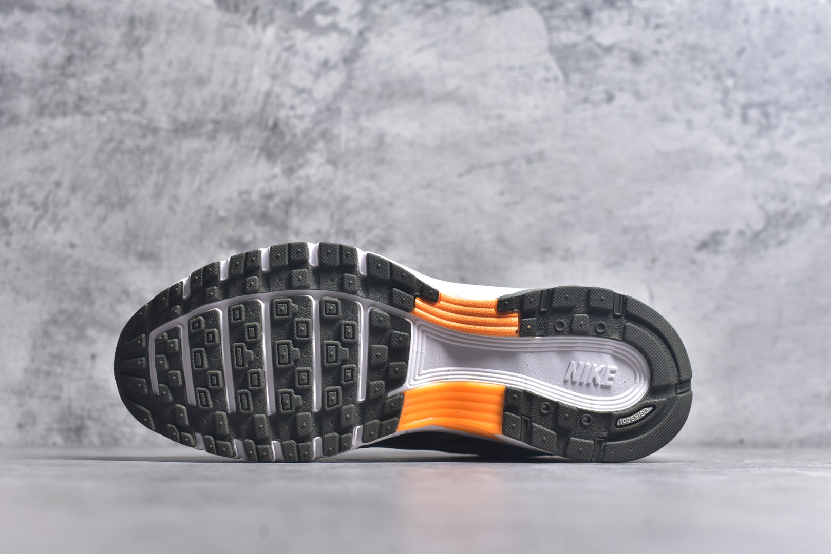Nike Sneakers-313