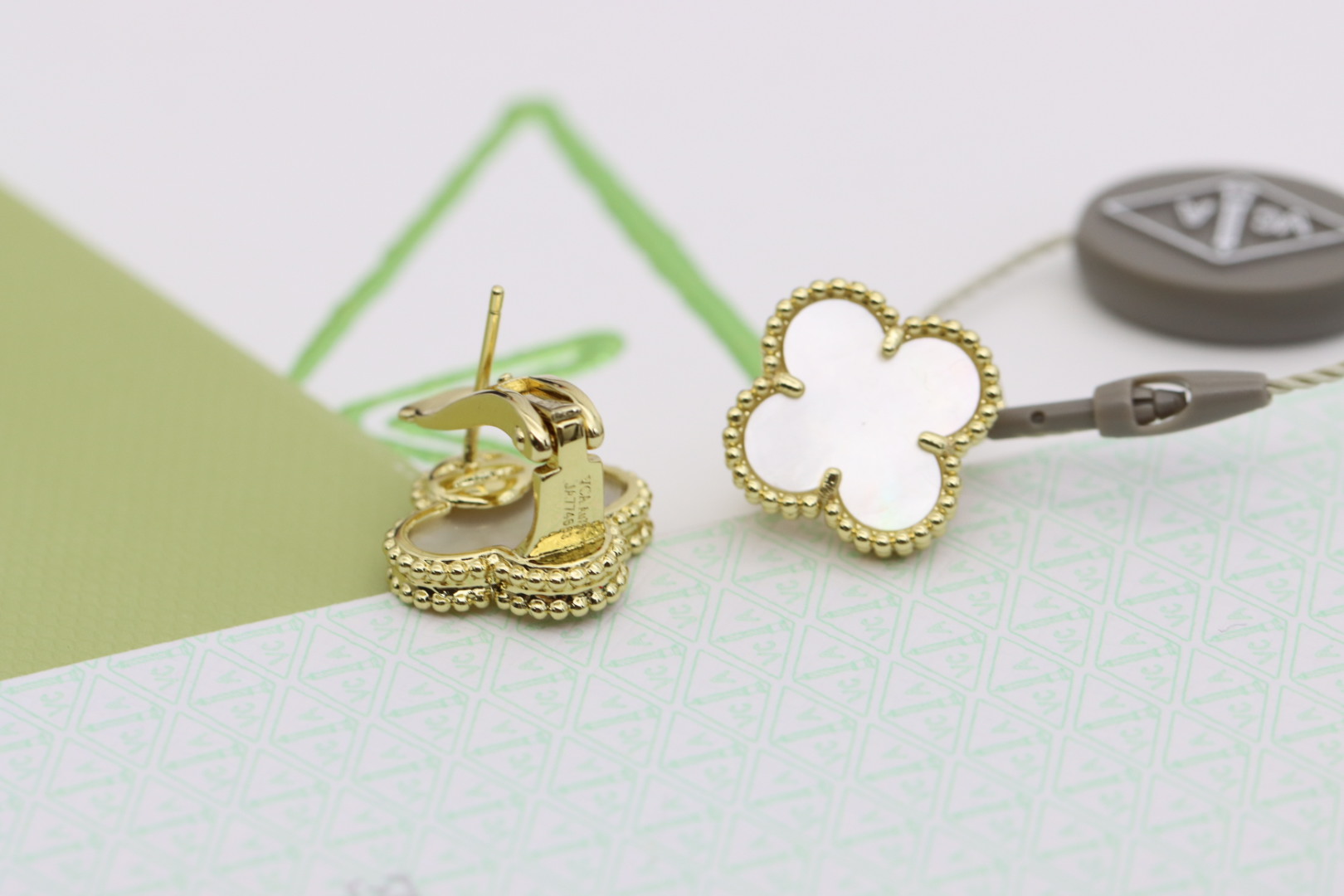 Van Cleef & Arpels earring-7