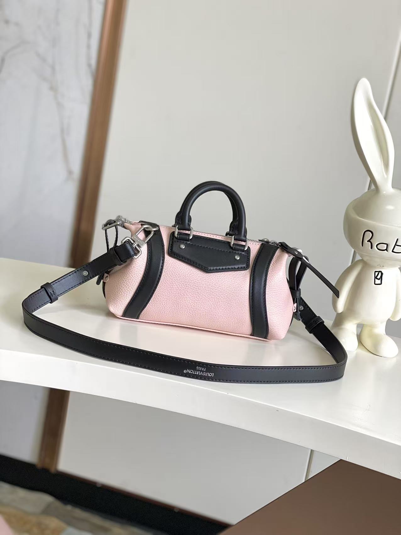 Louis Vuitton Hot New Product-198