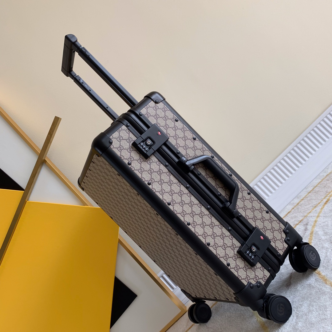 Gucci luggage-35