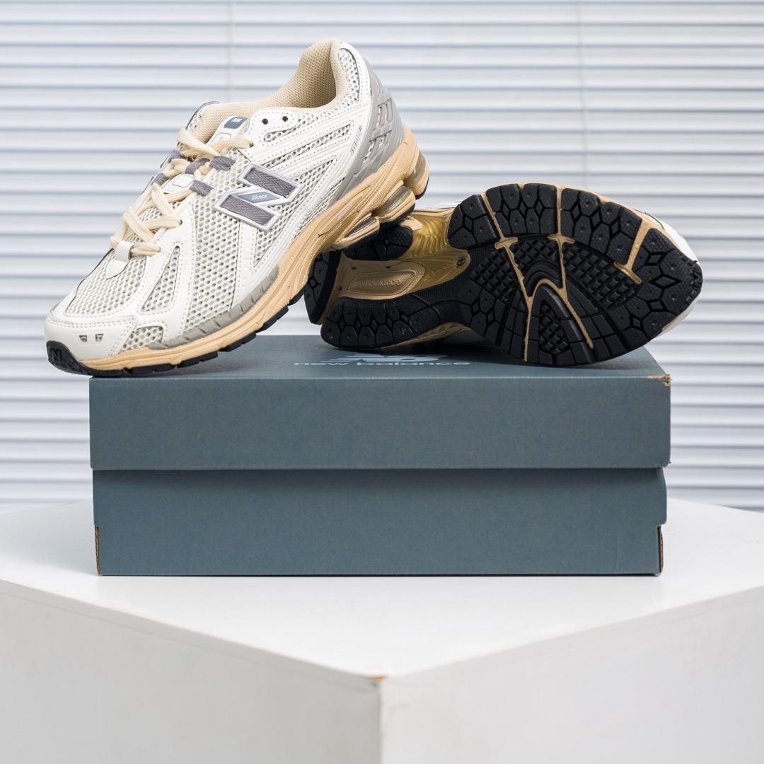 New Balance Sneakers-349