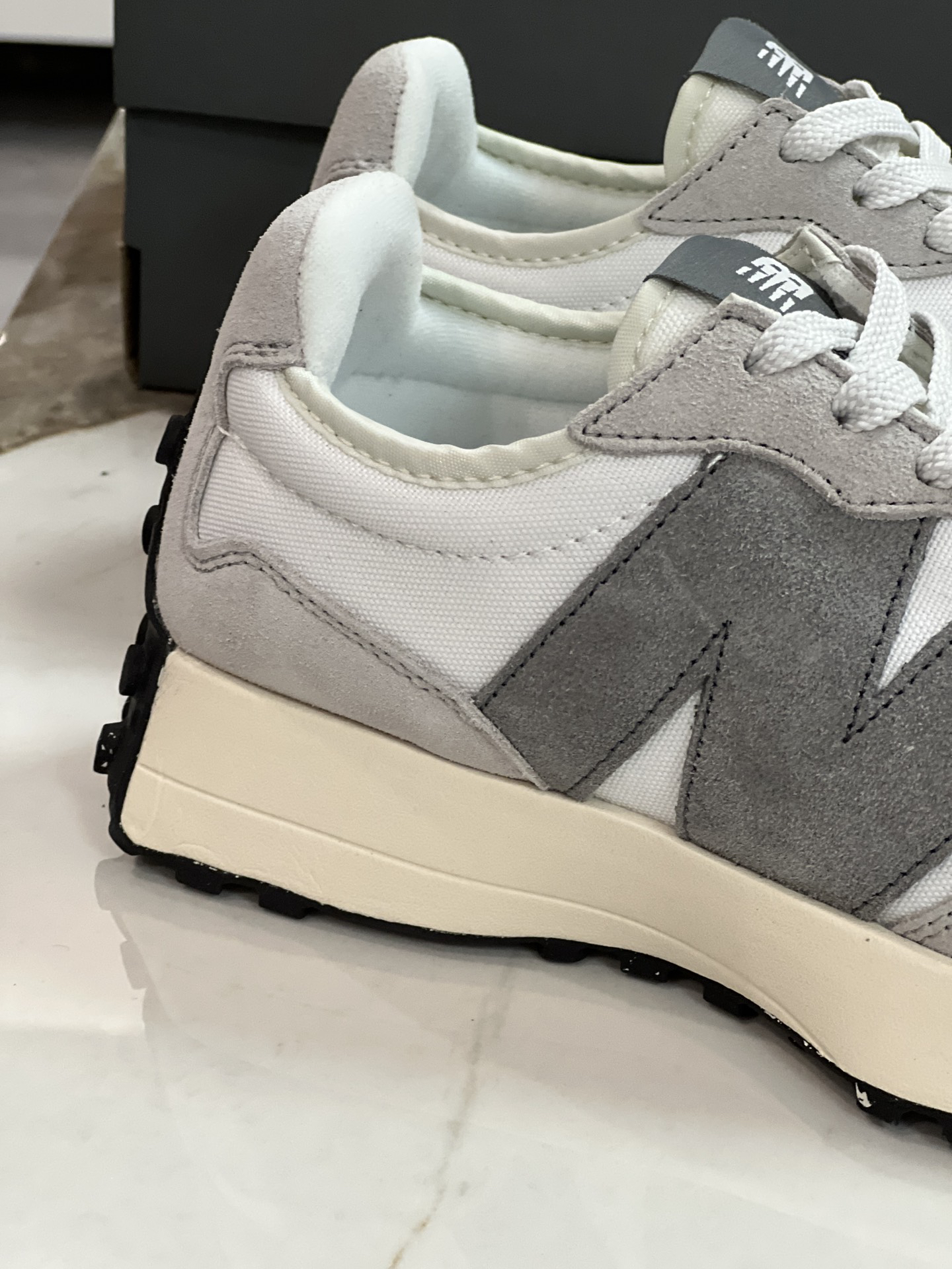 New Balance Sneakers-135