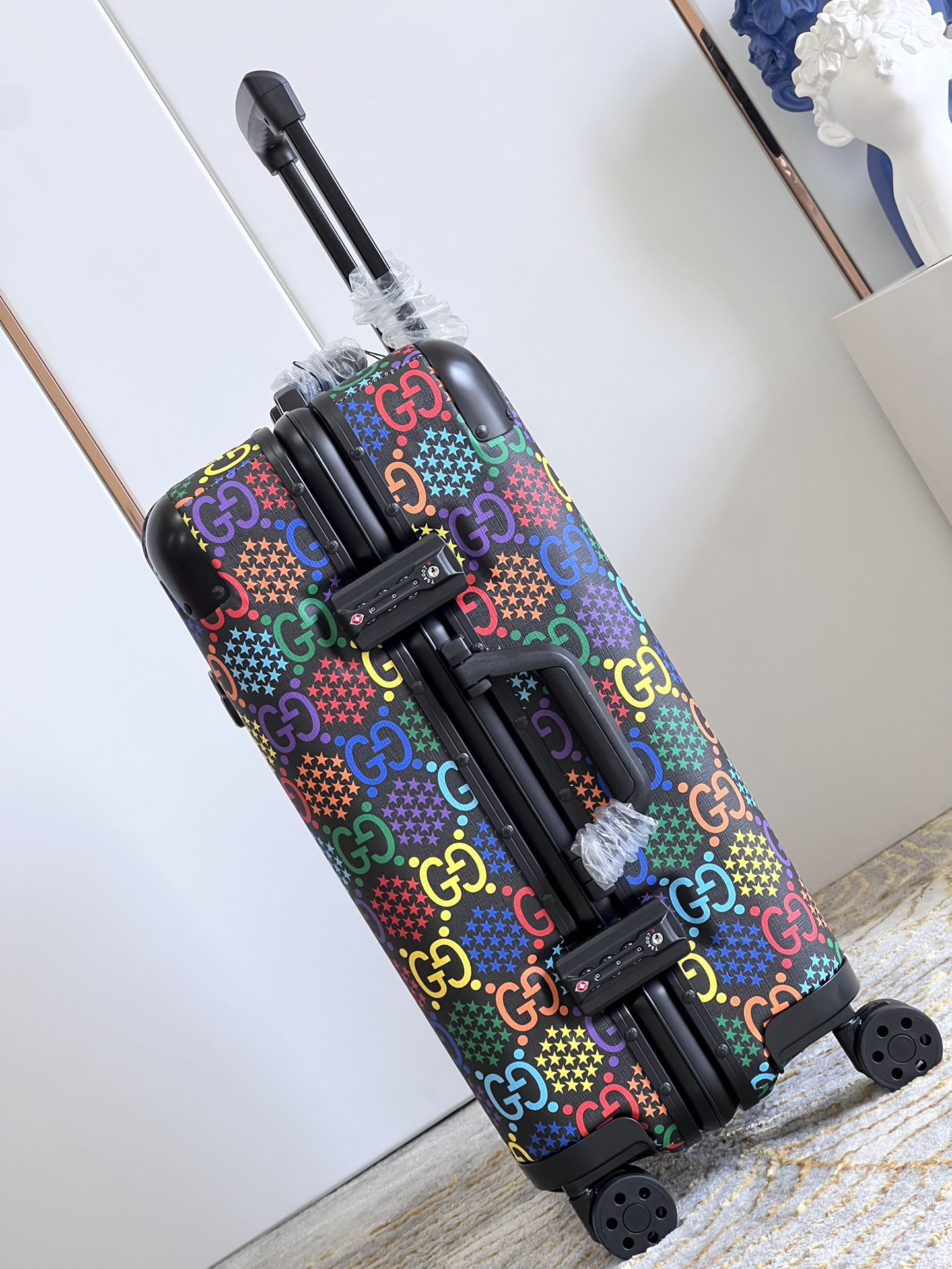 Gucci luggage-22