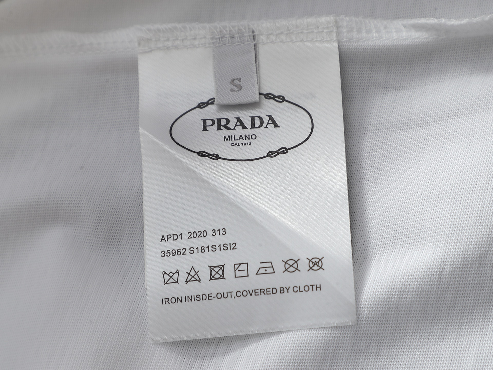 Prada clothing-199