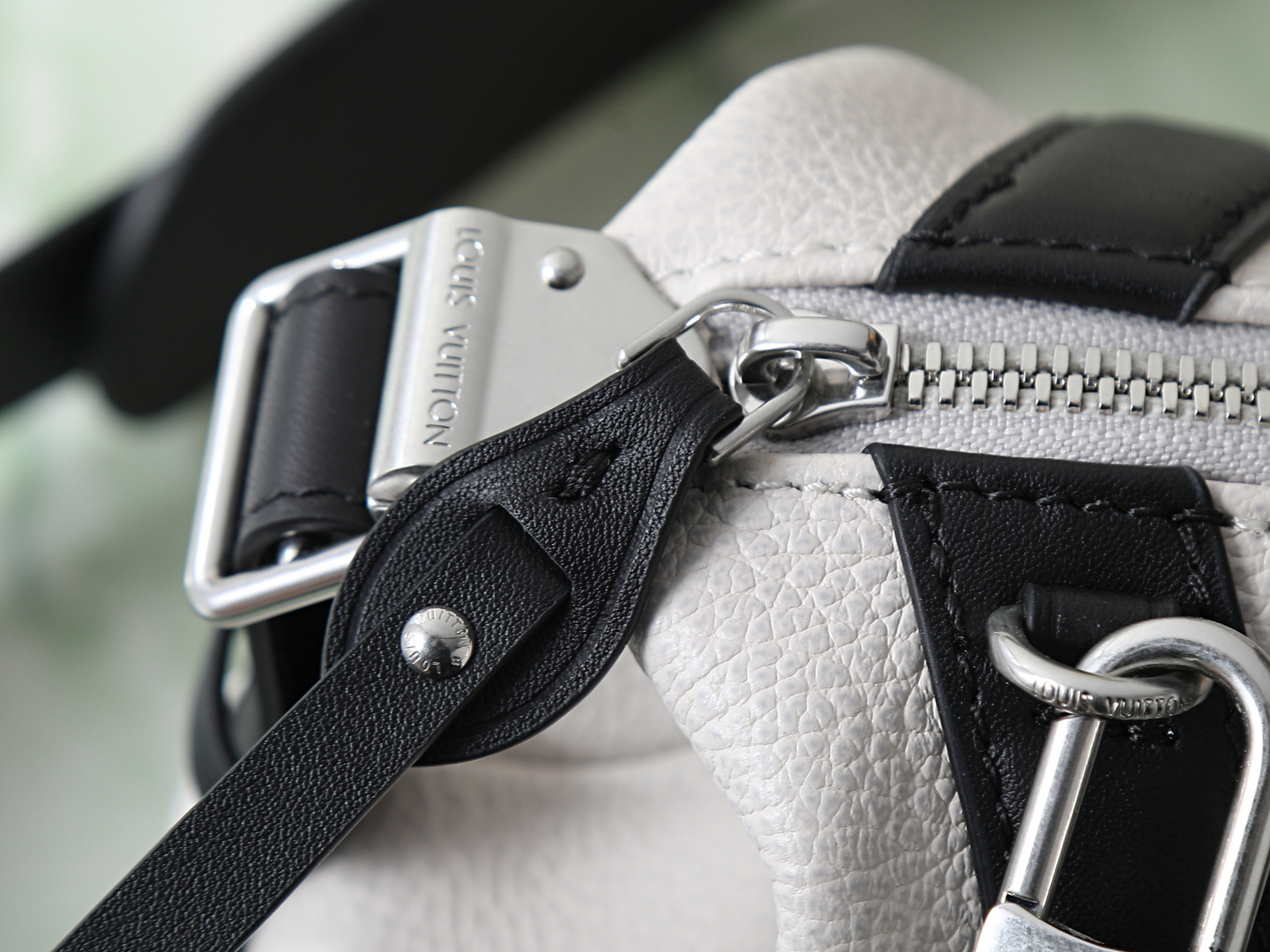 Louis Vuitton Hot New Product-176