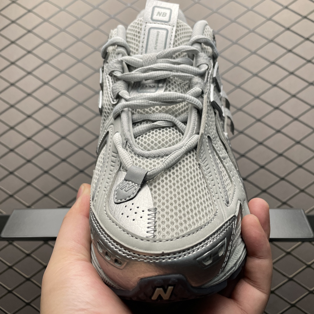 New Balance Sneakers-51