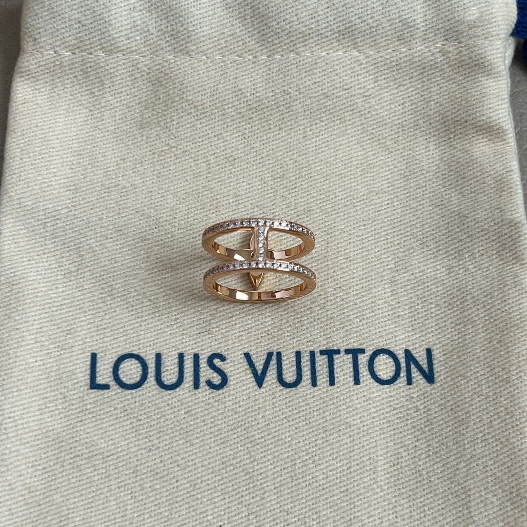 LV ring-32