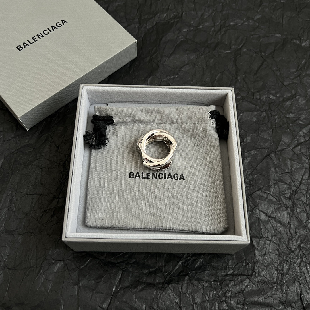Balenciaga ring-39