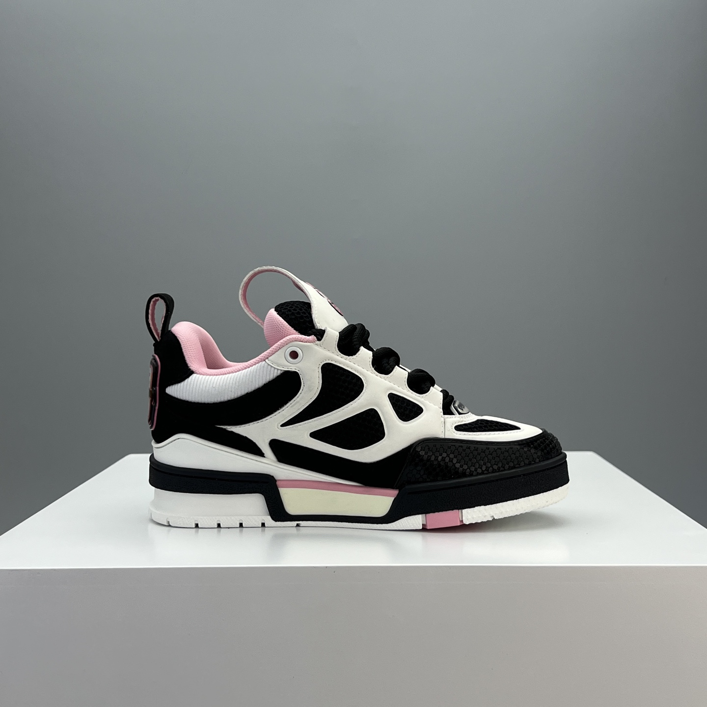 Lv Sneakers-141