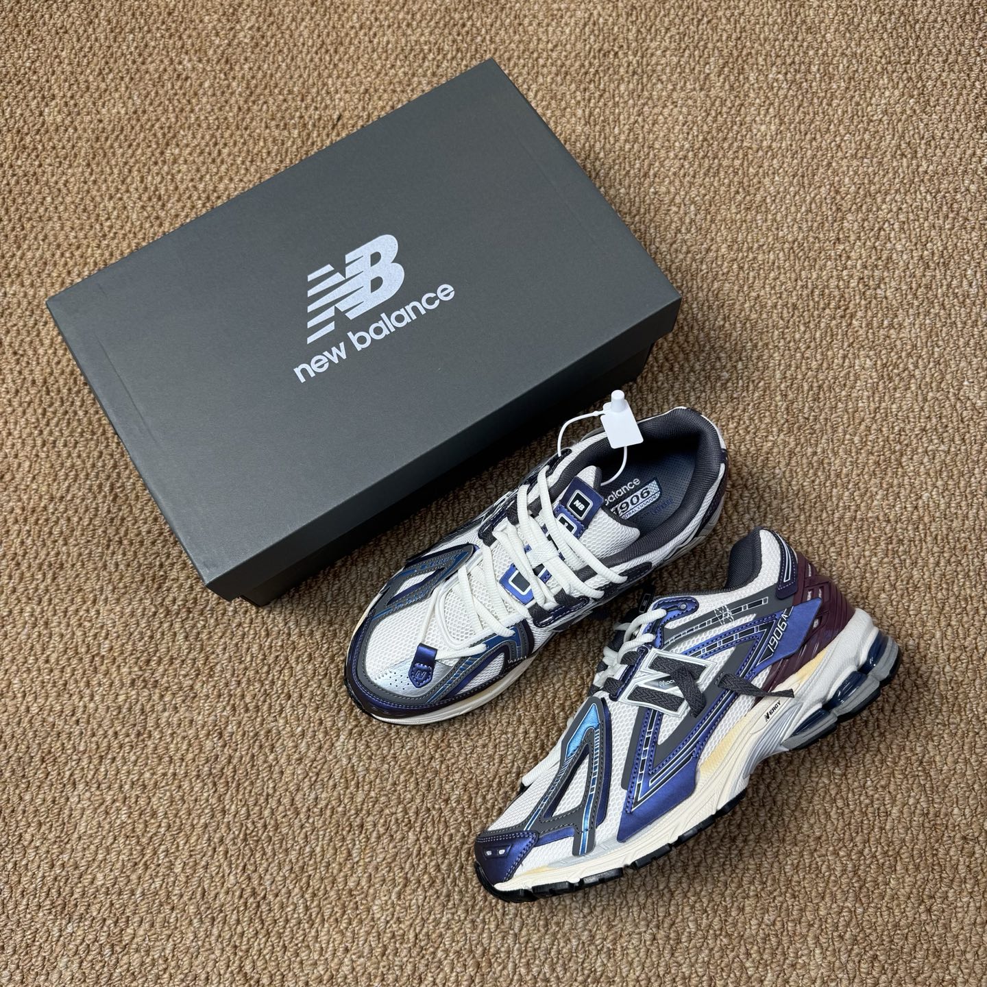 New Balance Sneakers-201