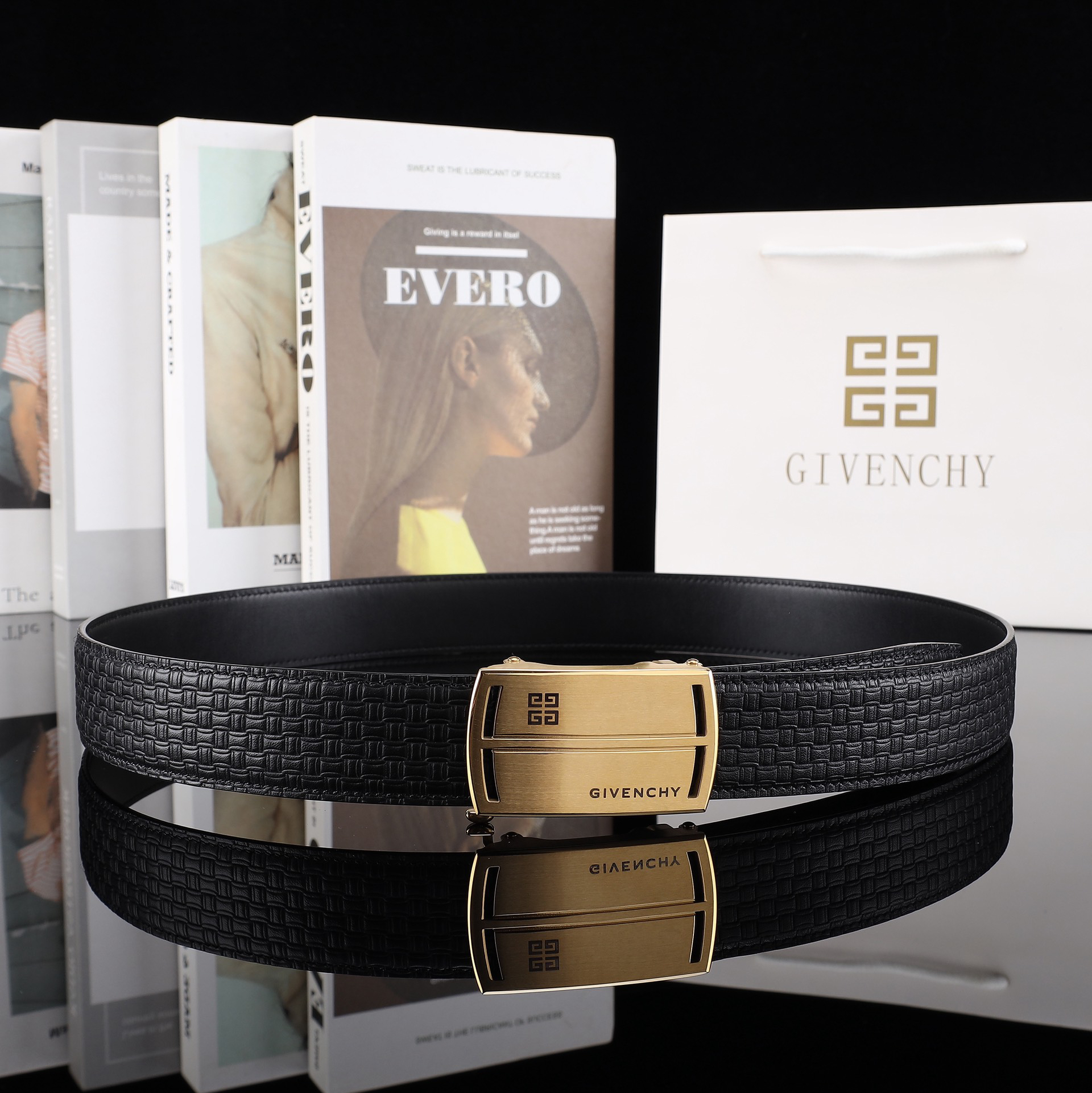 Givenchy belt-120