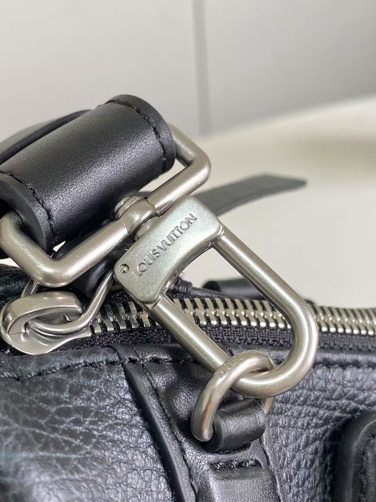 Louis Vuitton Hot New Product-31