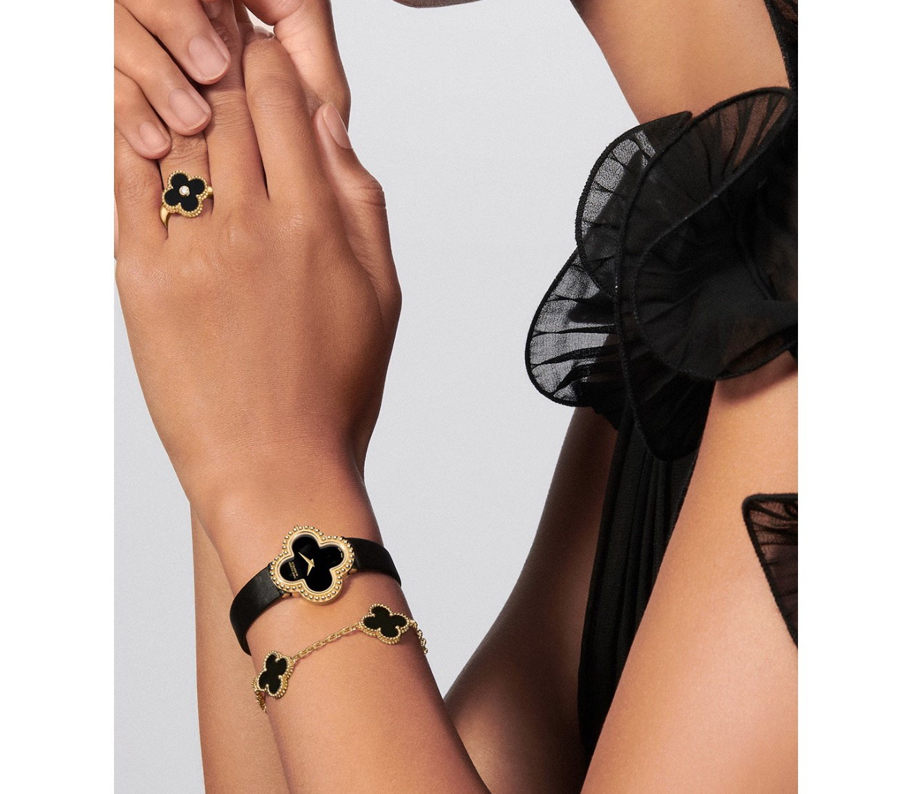 Van Cleef & Arpels ring-20